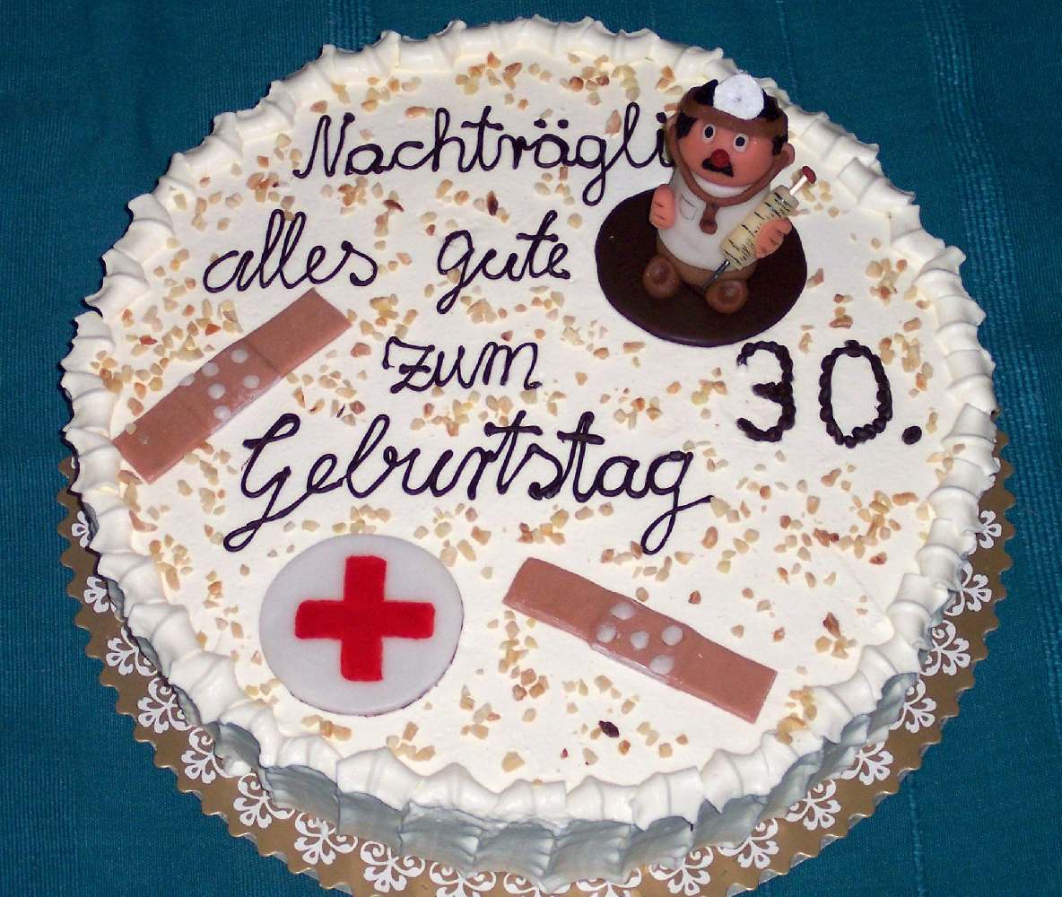 Torte Torten Pflaster Arzt Spritze Geburtstag.JPG